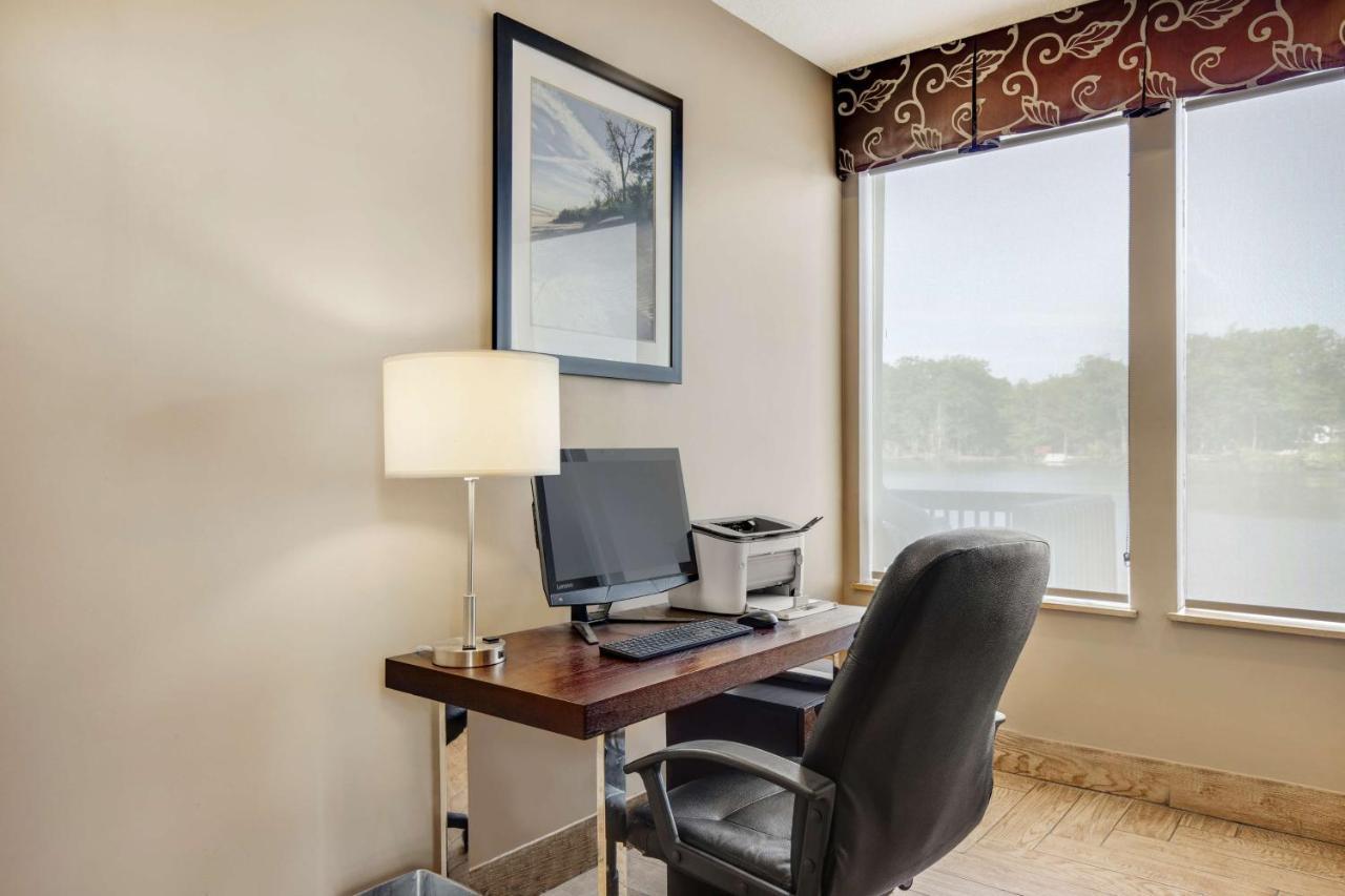 Best Western Indian Oak Честъртън Екстериор снимка