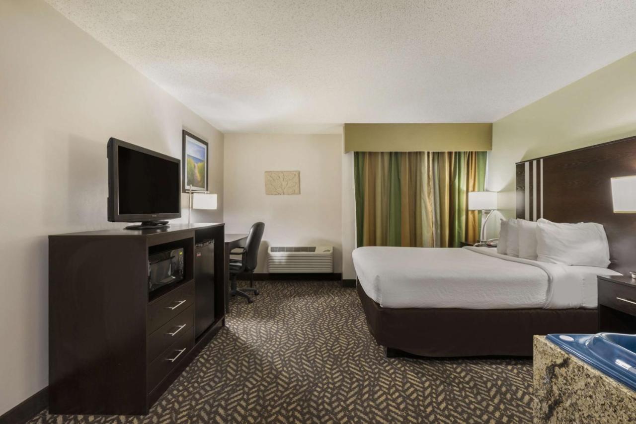 Best Western Indian Oak Честъртън Екстериор снимка