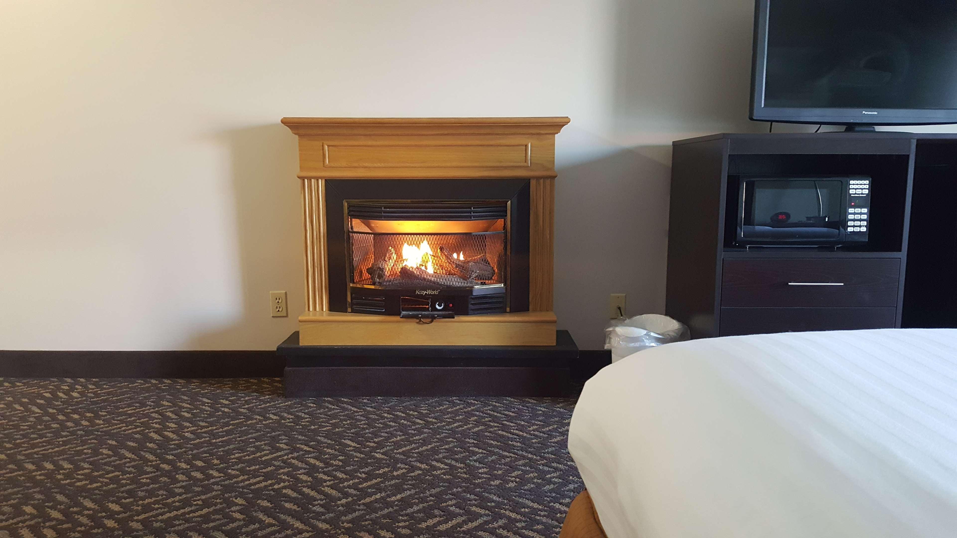 Best Western Indian Oak Честъртън Екстериор снимка