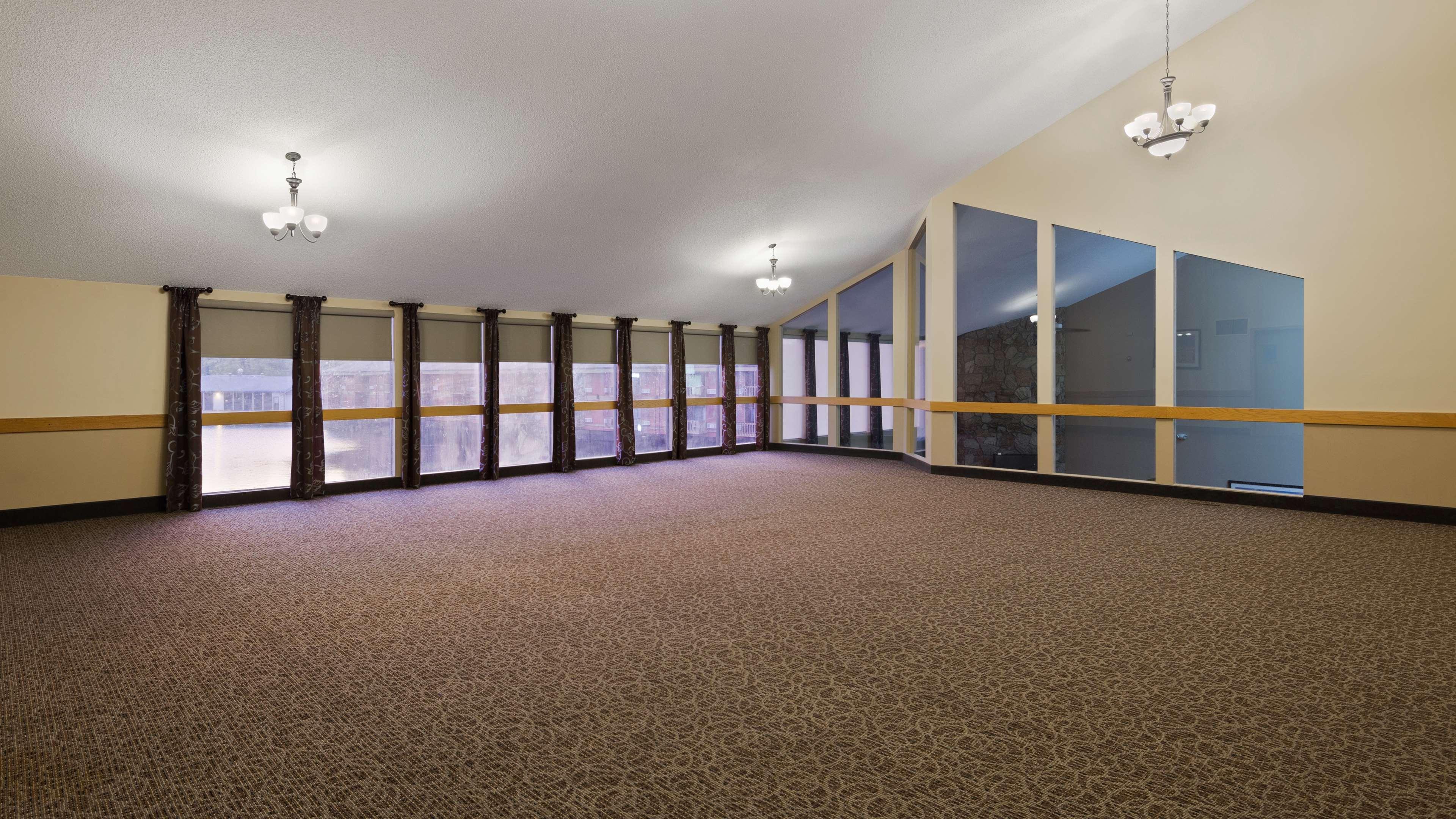 Best Western Indian Oak Честъртън Екстериор снимка